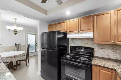 434 Normandy J, Delray Beach, FL 33484 - Photo 9