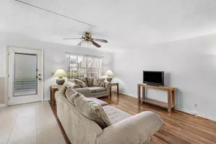 434 Normandy J, Delray Beach, FL 33484 - Photo 5