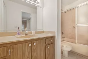 265 Capri F, Delray Beach, FL 33484 - Photo 15