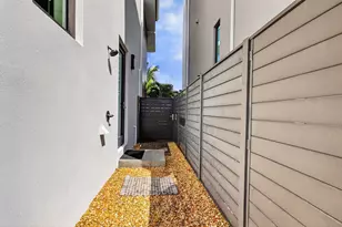 336 Balboa St, Hollywood, FL 33019 - Photo 67