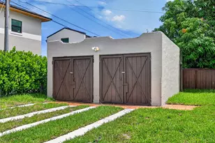 739 Kaye St, West Palm Beach, FL 33405 - Photo 9