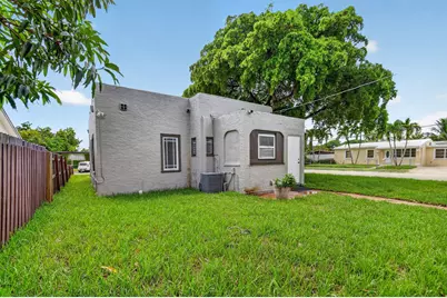 739 Kaye Street, West Palm Beach, FL 33405 - Photo 13