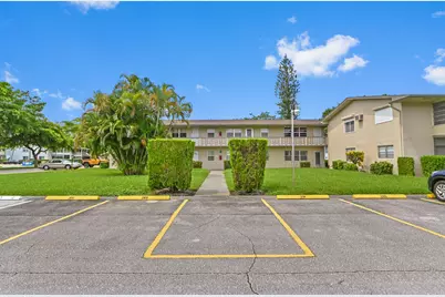 305 Norwich M, West Palm Beach, FL 33417 - Photo 1