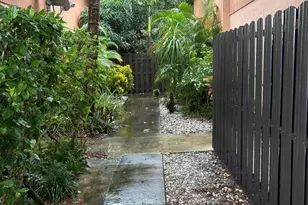 3449 SW 52nd Ave, Hollywood, FL 33023 - Photo 3