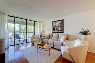 6219 Coral Lake Dr, Margate, FL 33063 - Photo 11