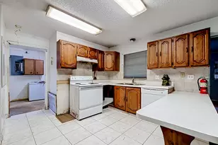 2930 Middle Rd, Fort Pierce, FL 34981 - Photo 7
