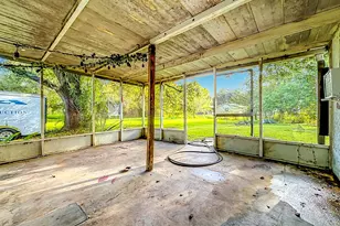 2930 Middle Rd, Fort Pierce, FL 34981 - Photo 17
