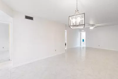 2825 SW 22nd Avenue #Apt 107, Delray Beach, FL 33445 - Photo 7