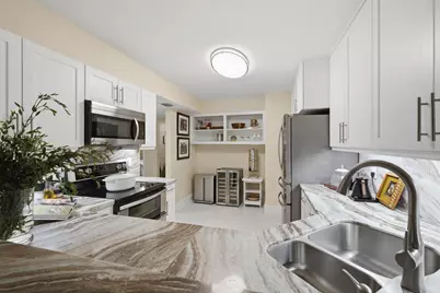 7232 Fairfax Drive #205, Tamarac, FL 33321 - Photo 3