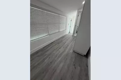 527 NW 91st Street #2, Miami, FL 33150 - Photo 9