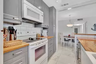 1182 S Drive Cir, Delray Beach, FL 33445 - Photo 11