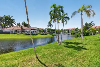 417 Villa Circle, Boynton Beach, FL 33435 - Photo 3