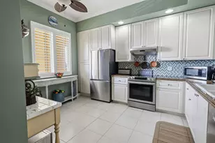 36 Harbour Isle Dr W, Fort Pierce, FL 34949 - Photo 11