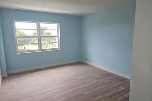 2500 NE 48th Ln, Fort Lauderdale, FL 33308 - Photo 5