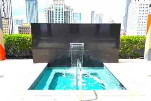 50 Biscayne Blvd, Miami, FL 33132 - Photo 15