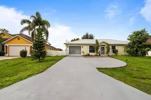 1358 SW Prairie Cir, Port Saint Lucie, FL 34953 - Photo 7