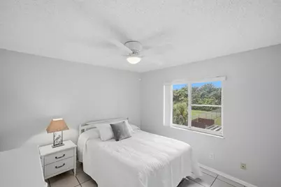 105 SE Village Drive, Port Saint Lucie, FL 34952 - Photo 27