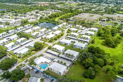 105 SE Village Drive, Port Saint Lucie, FL 34952 - Photo 39