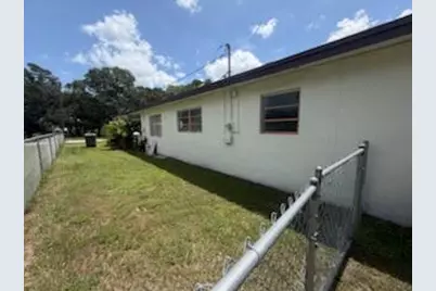 301 N 31st Street, Fort Pierce, FL 34947 - Photo 5