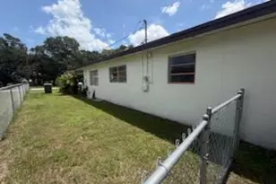 301 N 31st St, Fort Pierce, FL 34947 - Photo 5