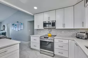 9020 SW 8th St, Boca Raton, FL 33433 - Photo 29