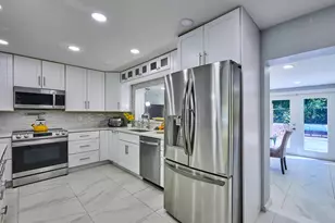 9020 SW 8th St, Boca Raton, FL 33433 - Photo 19