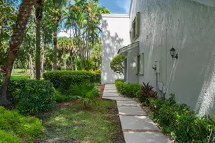 40 Edinburgh Dr, Palm Beach Gardens, FL 33418 - Photo 7