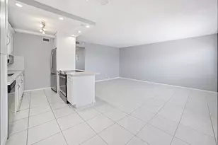 3002 Exeter A, Boca Raton, FL 33434 - Photo 5