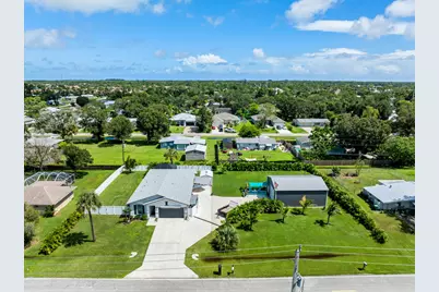 5504 Deleon Avenue, Fort Pierce, FL 34951 - Photo 3