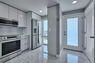 2611 N Riverside Dr, Pompano Beach, FL 33062 - Photo 7