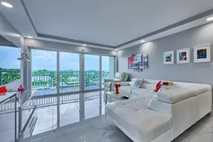 2611 N Riverside Dr, Pompano Beach, FL 33062 - Photo 1