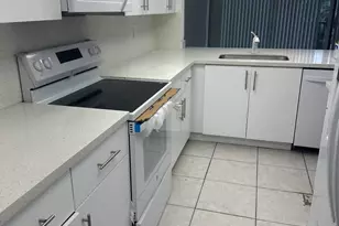 2811 SW 87th Terrace, Davie, FL 33328 - Photo 3