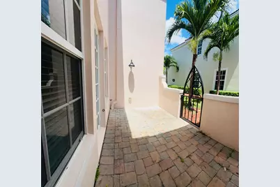 8296 NW 9th Avenue, Boca Raton, FL 33487 - Photo 33