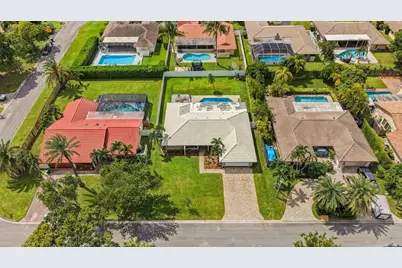 626 NW 100th Way, Coral Springs, FL 33071 - Photo 57