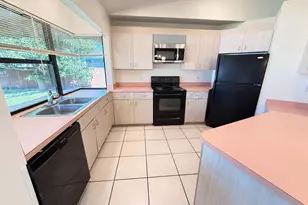 2225 SE Melaleuca Blvd, Port Saint Lucie, FL 34952 - Photo 5