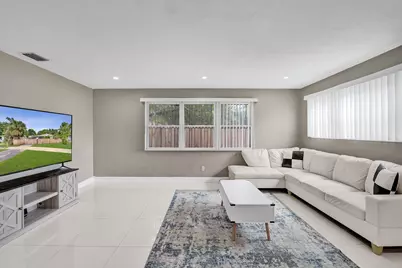 921 NW 14th Street, Fort Lauderdale, FL 33311 - Photo 5