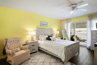 3755 Via Poinciana #402, Lake Worth, FL 33467 - Photo 11