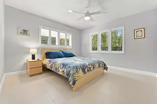 4230 NE 19th Ave, Oakland Park, FL 33308 - Photo 25