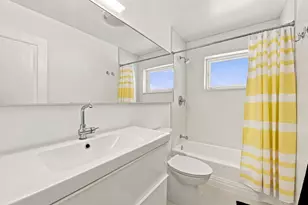 4230 NE 19th Ave, Oakland Park, FL 33308 - Photo 23