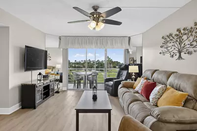 3871 Via Poinciana #407, Lake Worth, FL 33467 - Photo 11