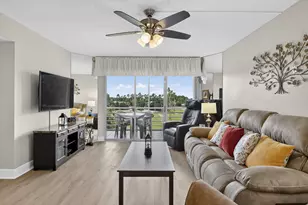 3871 Via Poinciana, Lake Worth, FL 33467 - Photo 11