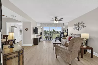 3871 Via Poinciana #407, Lake Worth, FL 33467 - Photo 9
