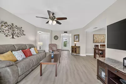 3871 Via Poinciana #407, Lake Worth, FL 33467 - Photo 17