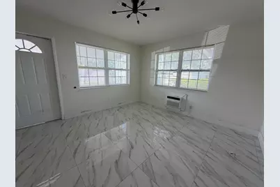 421 NE 11th Street #1, Fort Lauderdale, FL 33304 - Photo 3