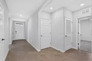 469 Seafoam Cir, Fort Pierce, FL 34945 - Photo 3