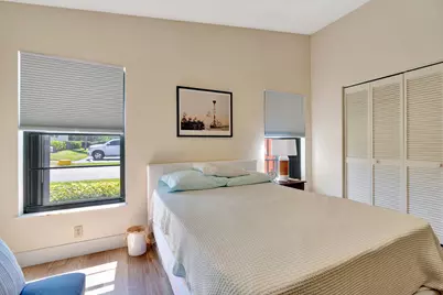 7917 SE Villa Circle, Hobe Sound, FL 33455 - Photo 13