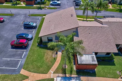 7917 SE Villa Circle, Hobe Sound, FL 33455 - Photo 17
