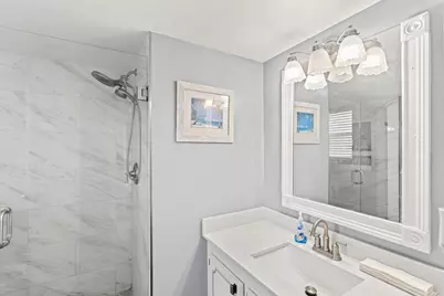 3590 Via Poinciana #216, Lake Worth, FL 33467 - Photo 11