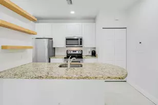 4014 Community Dr, Jupiter, FL 33458 - Photo 9