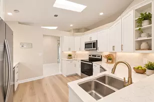 10627 NW 7th St, Pembroke Pines, FL 33026 - Photo 11